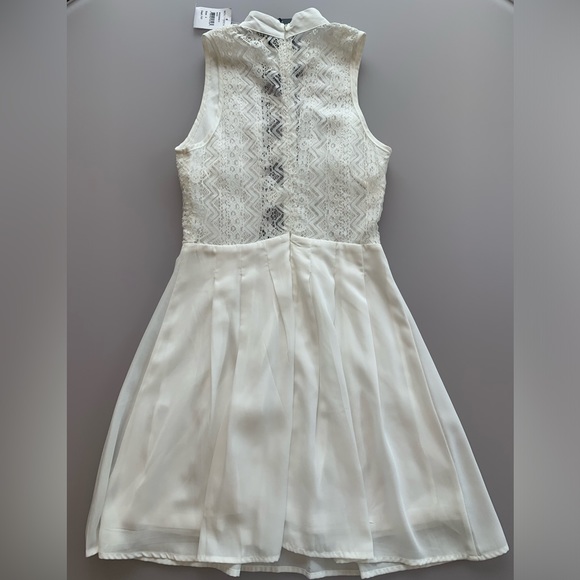 NWT Missguided White Lace Skater Dress | 4 - Picture 3 of 4